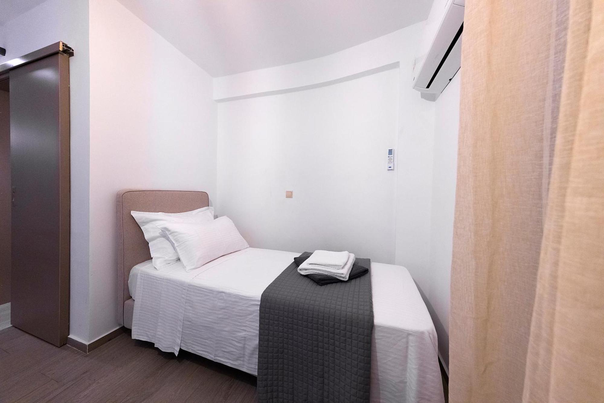 Njv Plus K Aegina ภายนอก รูปภาพ